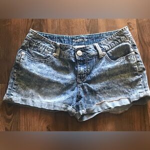 Acid Wash Denim Rolled Hem Shorts - Amethyst size juniors 13